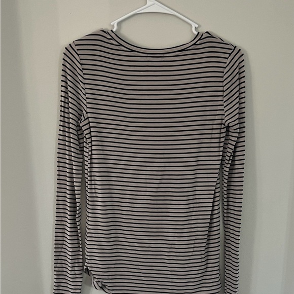 Old Navy Black and Cream Striped Top - Picture 2 of 4